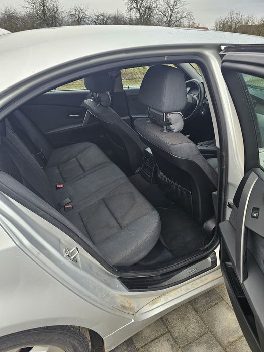 BMW E60 520i automat