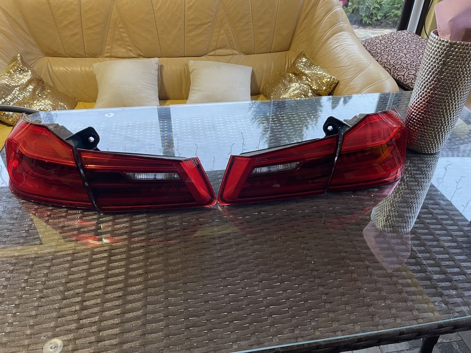 Продам фонари , фари BMW G30 , оригинальные без дефектов  комплектные.