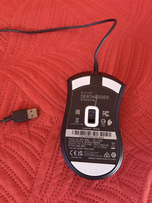 Rato razer deathadder essential