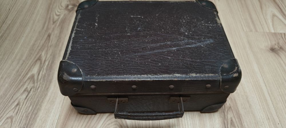 Stara walizka , mała Stara walizka