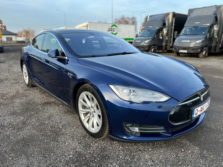 Tesla model S 85D. BELGIA