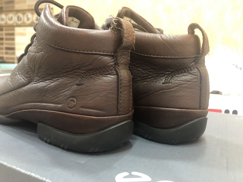 Демисезонные ботинки Stockport  Ecco 38 р