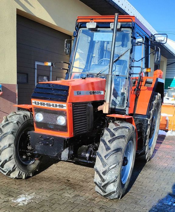 Ciągnik rolniczy URSUS 934  ( Zetor 8145 )