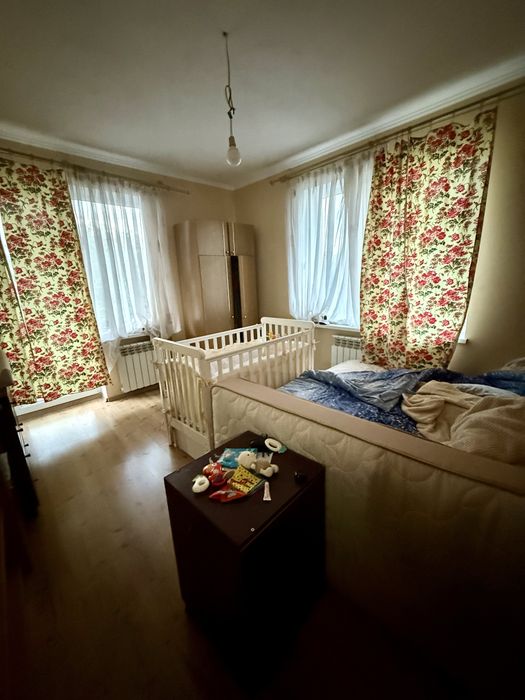 Великий будинок біля Києва — с. Горенка