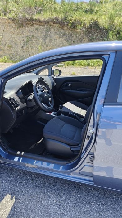 Kia Rio cvvt 1.2 gasolina de 2016
