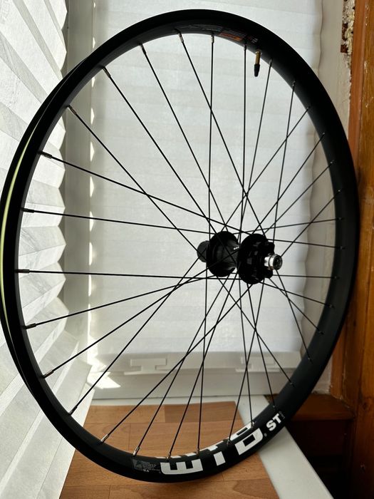 MTB Колесо Rear 27.5'’ - Втулка SRAM MTH746s / Обод WTB ST i40