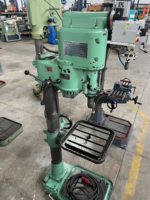 Engenho de furar EFI FB4 usado