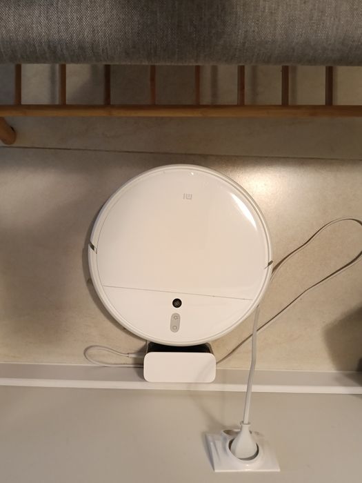 Na sprzedaż robot sprzątający Xiaomi Mi Robot Vacuum-Mop w kolorze bia