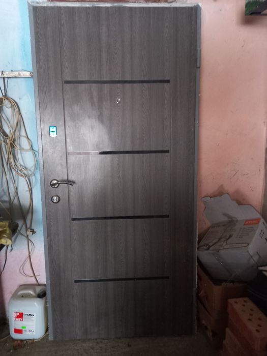 Вхідні двері у квартиру