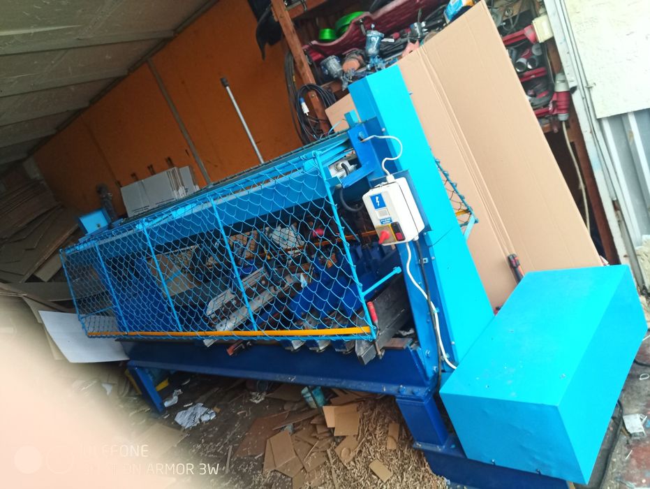 Wykrawarka szczelin, szczelinowka HMB