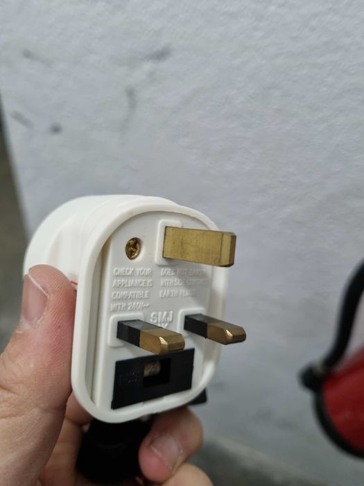 Adaptador de tomada de Euroep para Reino Unido