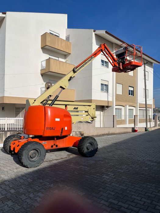 Plataforma elevatória de lança telescópica