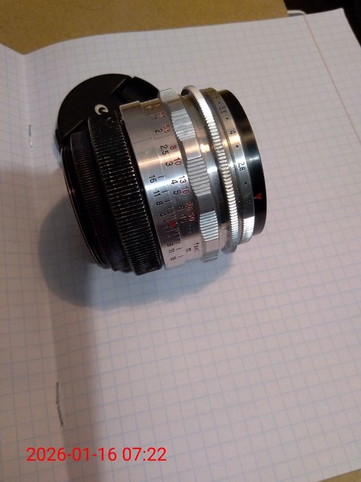 Об'єктив Карл Цейс біотар