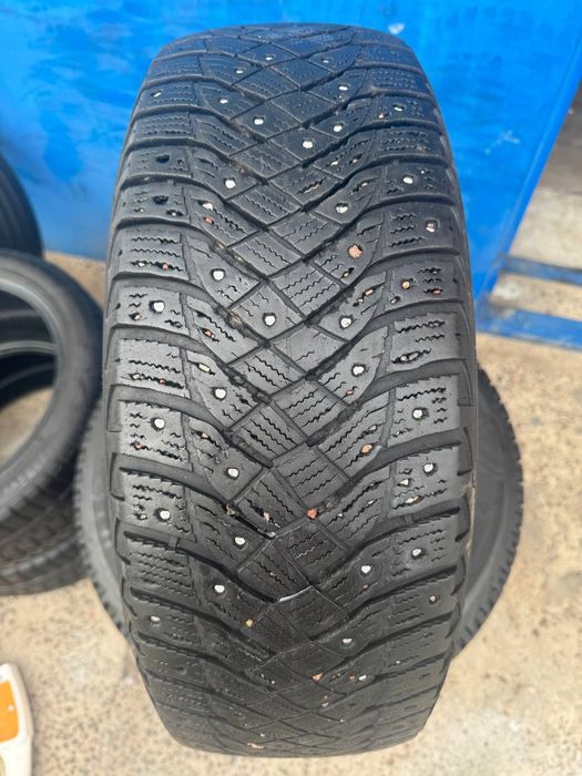 205 60 16 зима Goodyear Ultra Grip