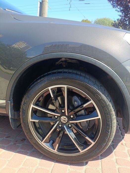 Продам Фольксваген Туарег 2011, Volkswagen Touareg, 3,6 бензин
