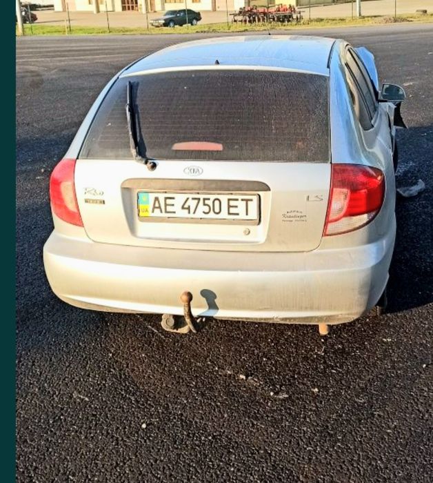 Киа Рио 2000г. Кузов или частями