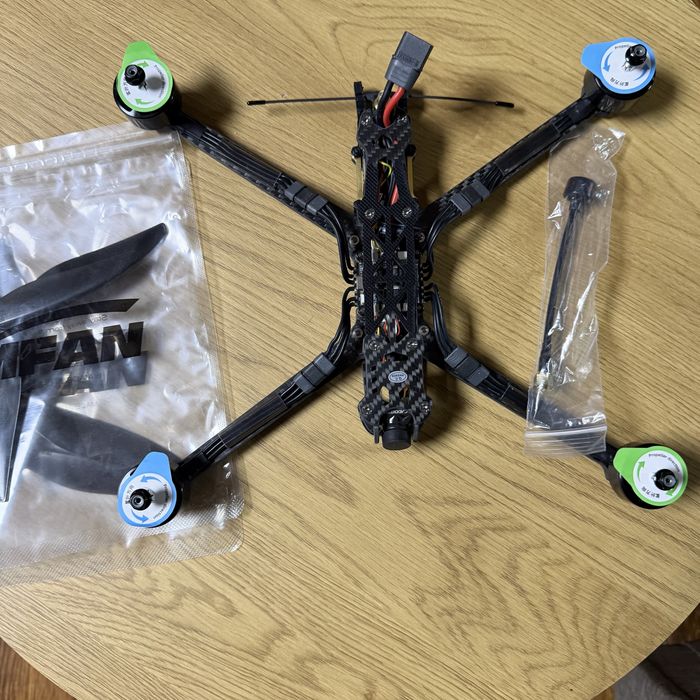 Fpv дрон GepRC . Новий