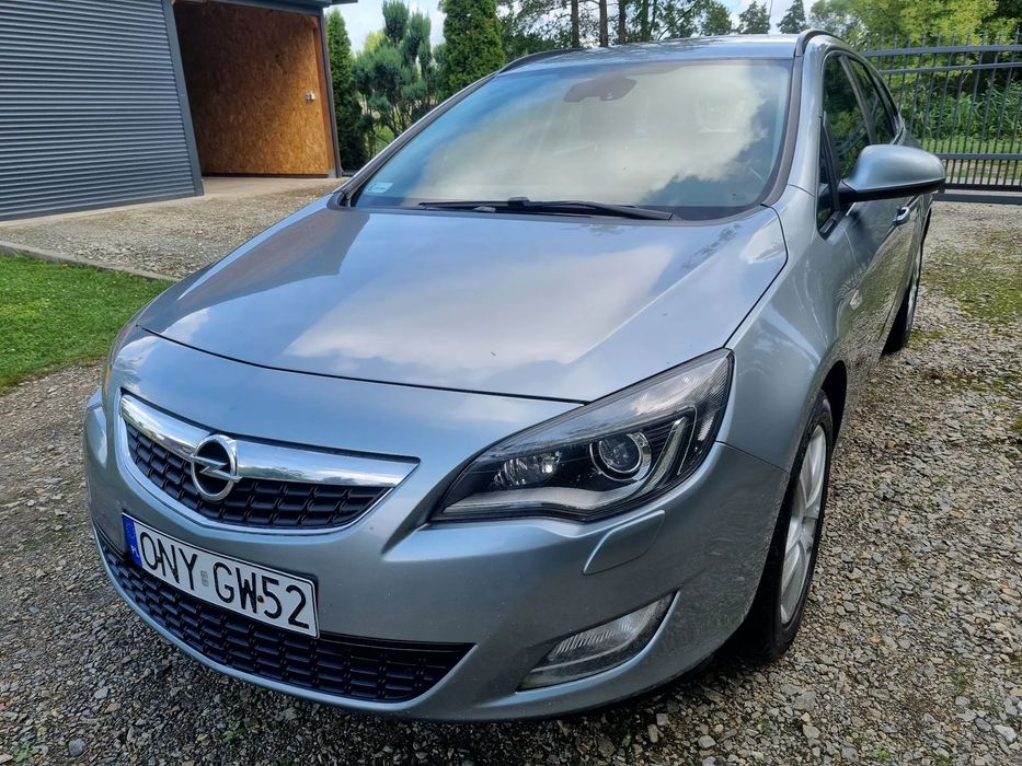 Opel Astra Sprzedam OPEL ASTRA Sport Tourer 1,7 cdti 125 KM