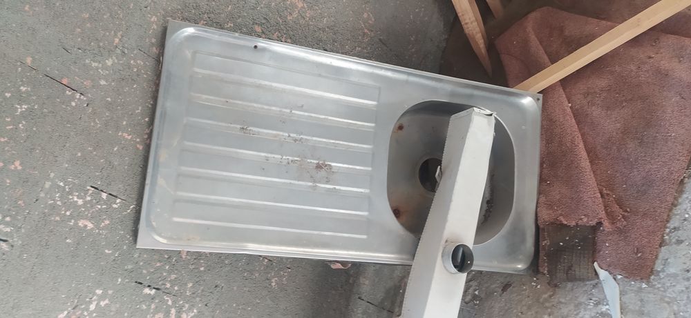 Vitrine, lava louça em inox, trempes, máquinas cafe,arcas frigoríficas