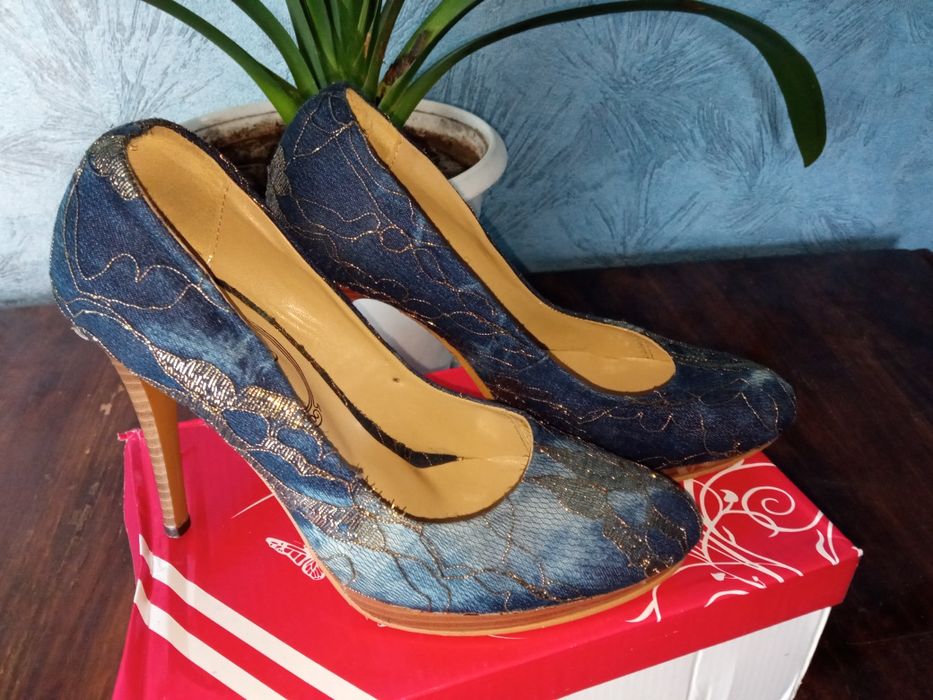 Жіночі туфлі, взуття жіноче