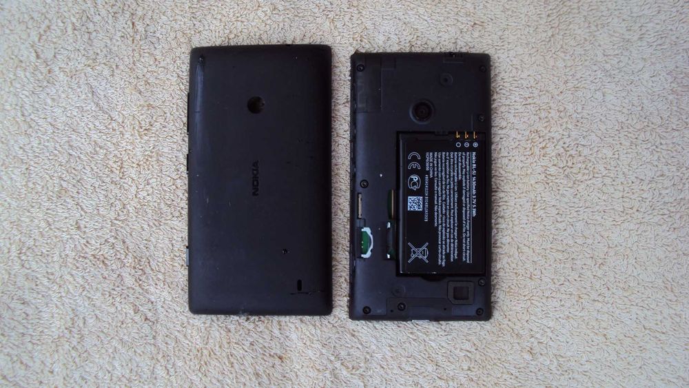 Мобильный Телефон Nokia Lumia 520 треснуло стекло