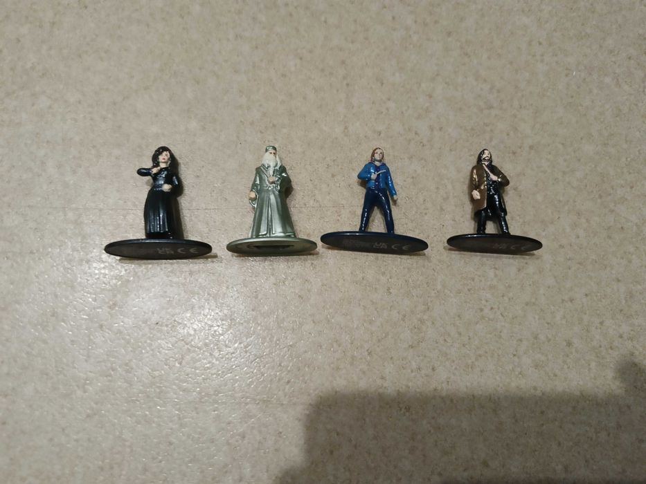 Figurka metalowa Harry Potter ( zestaw 4 szt )