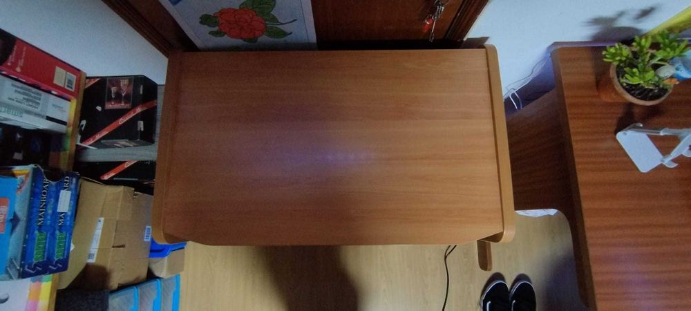 Mesa Pequena e Portátil (Sem Nenhuma Marca de Uso)