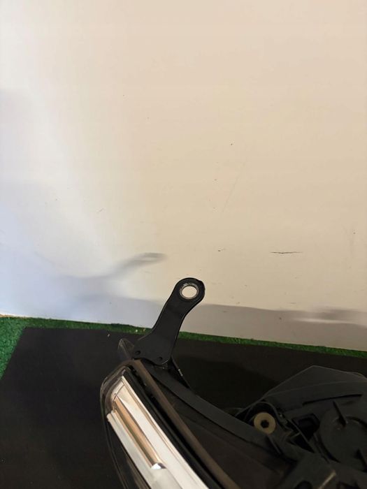 lampa prawa reflertor prawy bmw e60 e61 bi xenon nie skrętny demonta