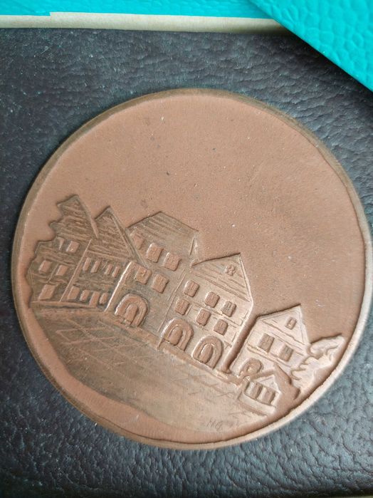 Medal PRL Podcienie tarnogórskie, sukiennice Tarnowskie Góry