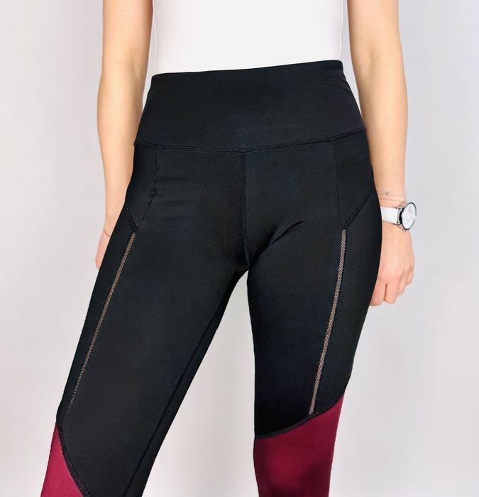 Czarne legginsy z bordowymi wstawkami S 36