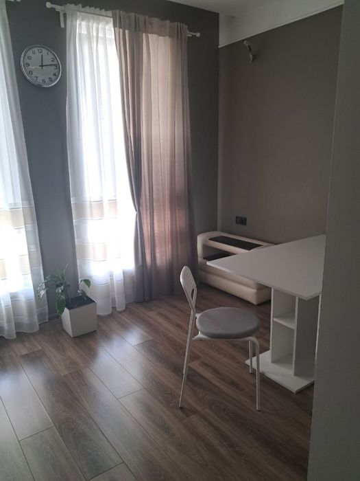 Квартира с евро ремонтом рядом с центром города