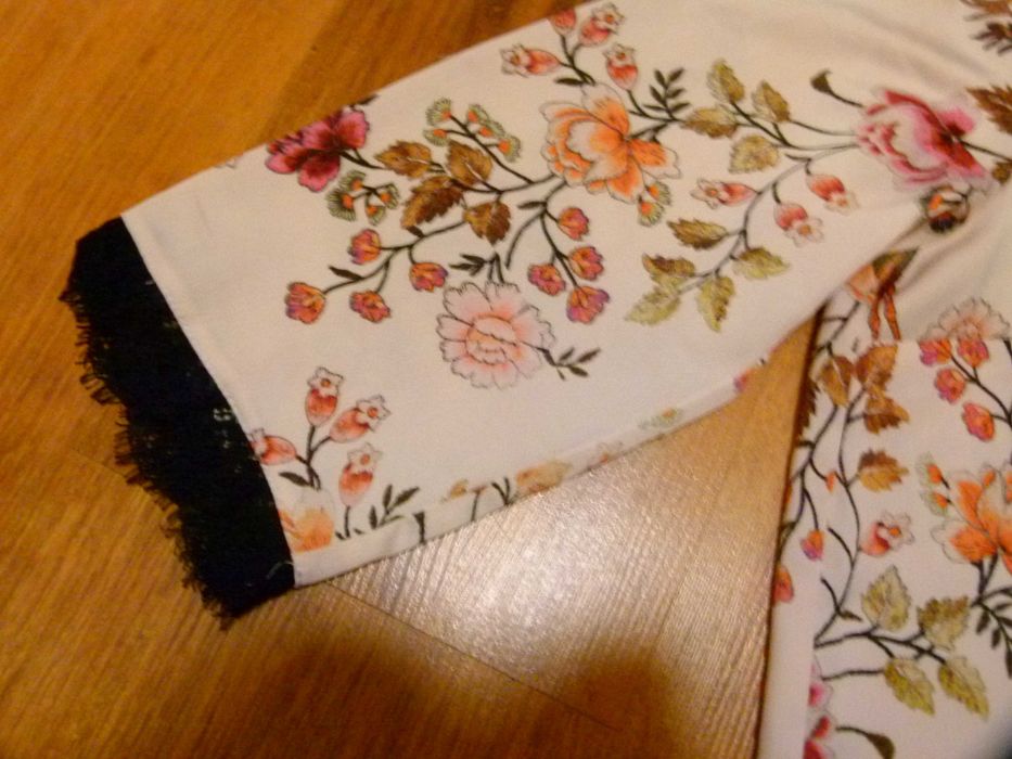 Top Secret bluzka damska kremowa kwiaty pawie rozm 40 L