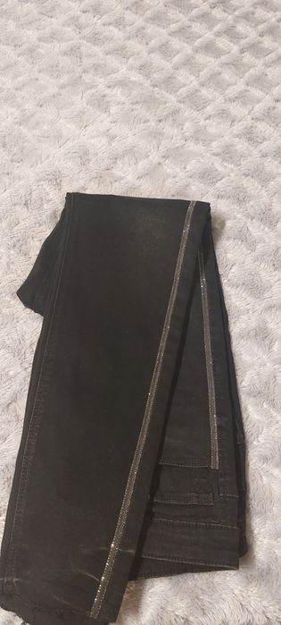 Spodnie czarne Stradivarius