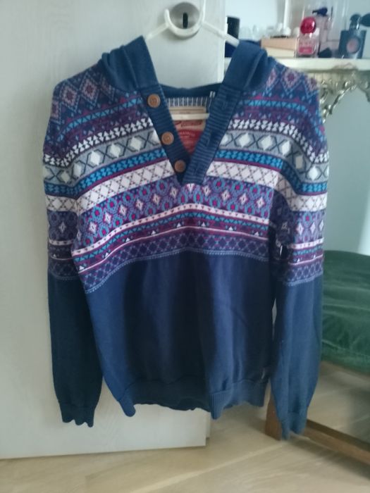 Gruby, bardzo ciepły kolorowy sweter