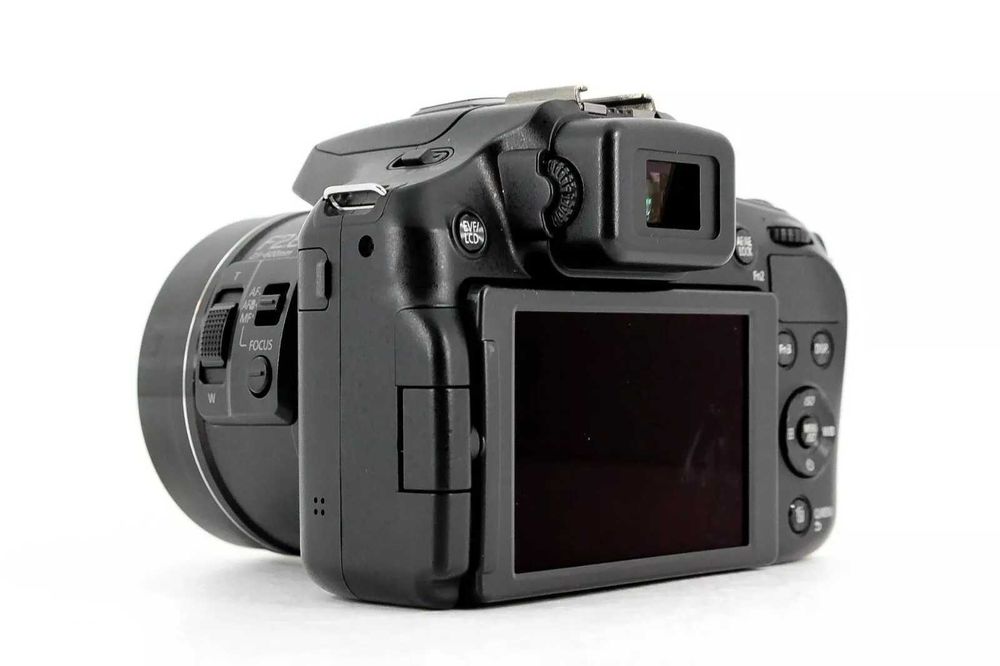 Цифрова Камера Panasonic LUMIX DMC-FZ200 з 12,1-мегапіксельною лінзою