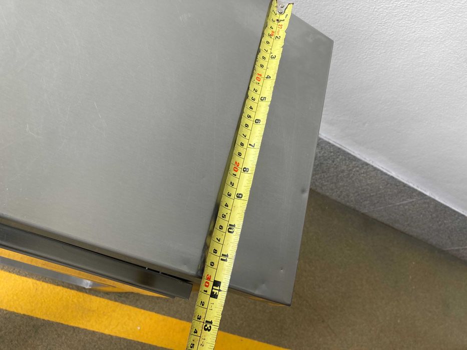 móvel construído em aço inox escaparate bancada