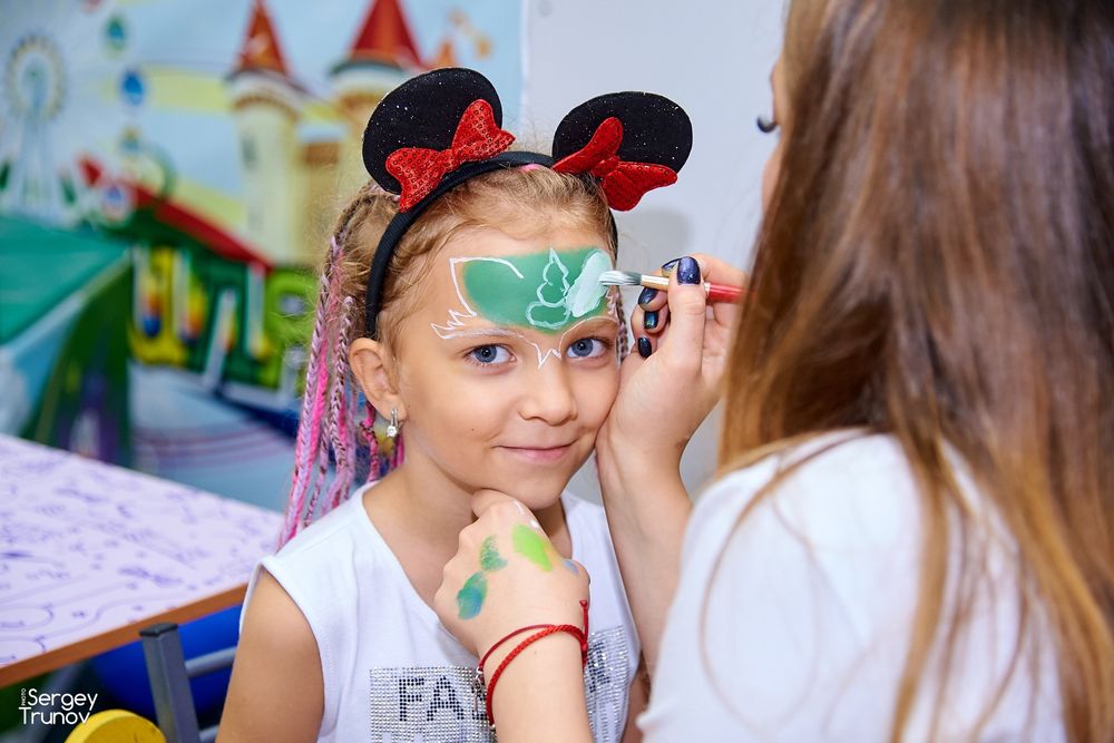 Аніматори + ПОДАРУНКИ!Гліттер-тату та ростова лялька-БЕЗКОШТОВНО!