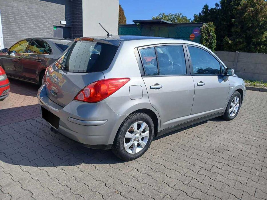 nissan tiida tekna