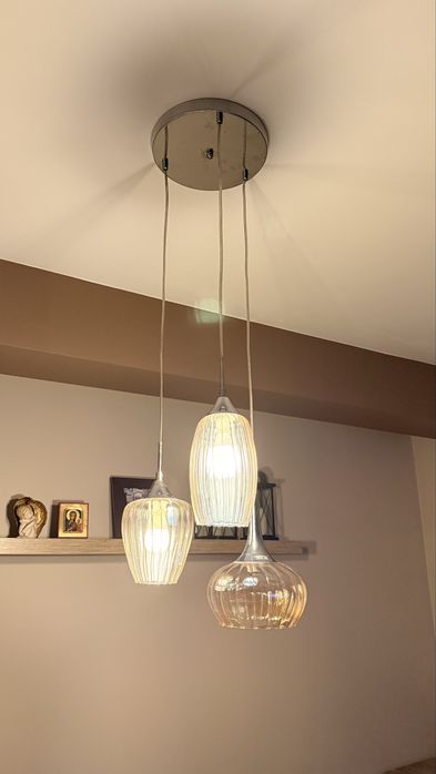 Lampa wiszaca trzypunktowa