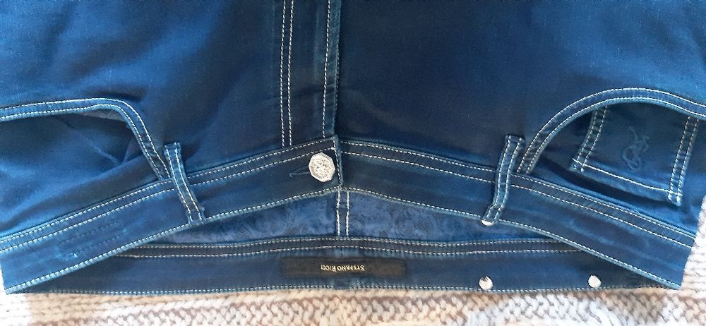 Продам мужские джинсы.