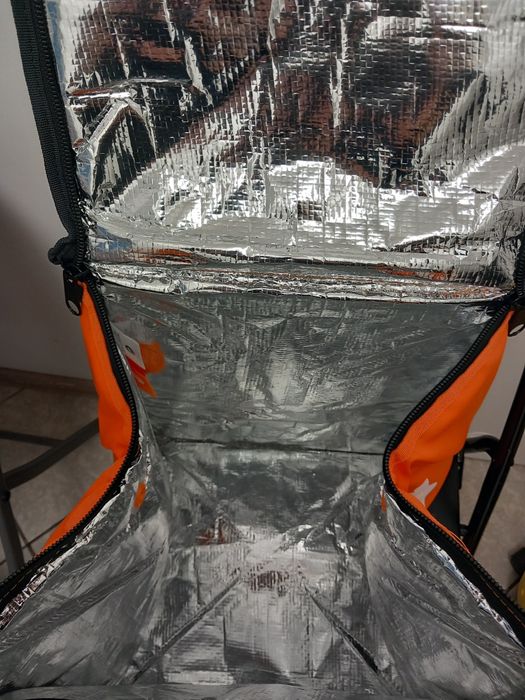 Torba termiczna firmy Just Eat
Bardzo profe