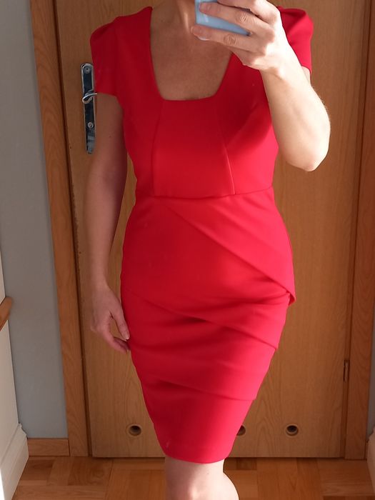 Czerwona sukienka