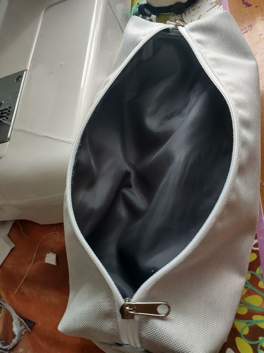 Kosmetyczka duża. Handmade. Na prezent. Materiał wodoodporny.