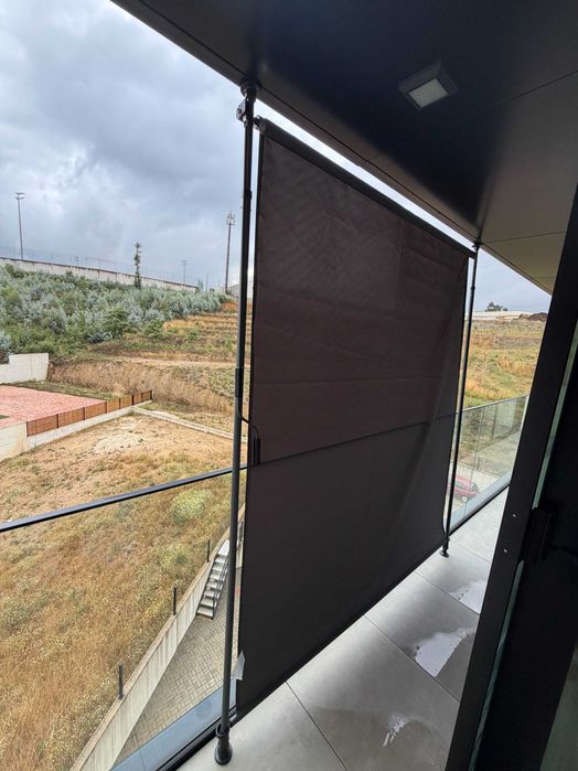 Toldo vertical para exterior ajustável