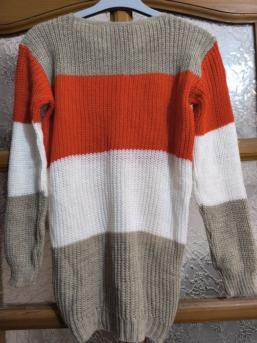 Sweter w paski,wg mnie to r 38