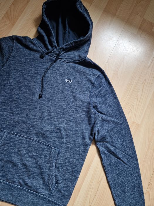 Bluza Hollister 
Rozmiar: M
Wymiary:
Szerokość mierzona pod pachami: 2