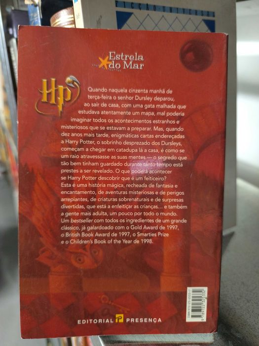 Harry Potter e a Pedra Filosofal — J. K. Rowling