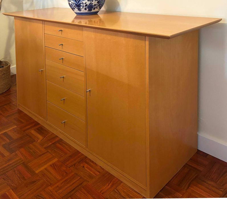 Mobília de Sala de Jantar  - acabamento em Faia