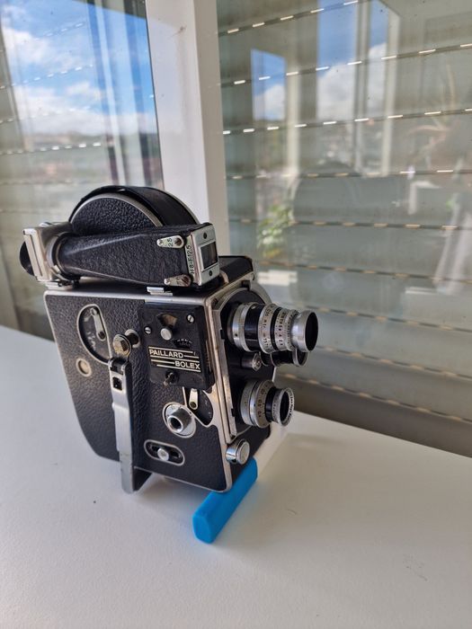 Máquina de filmar Paillard Bolex 16 mm