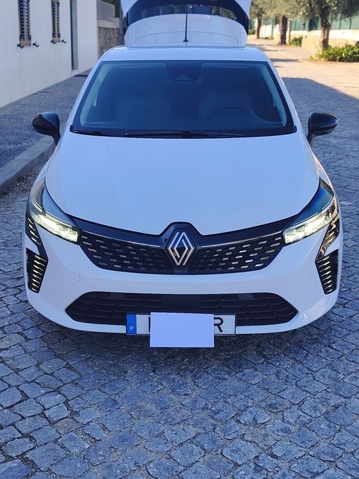Renault Clio bifual com apenas 33500 km